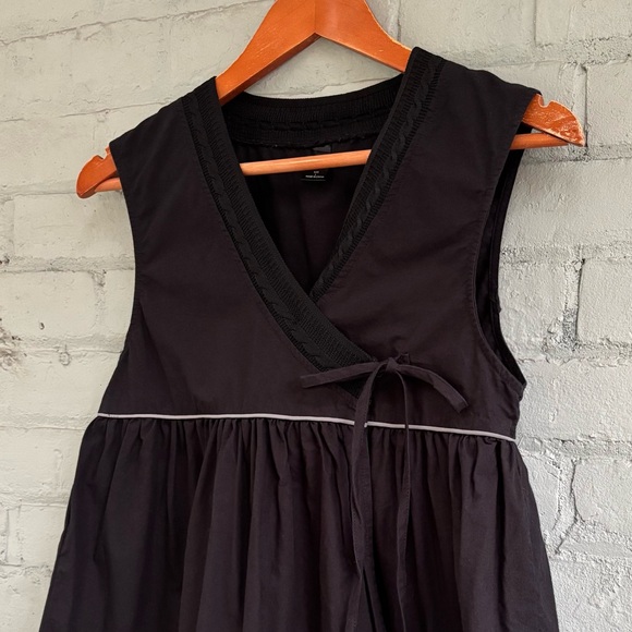 Black Sleeveless Wrap Blouse with Side Tie - Picture 5 of 7